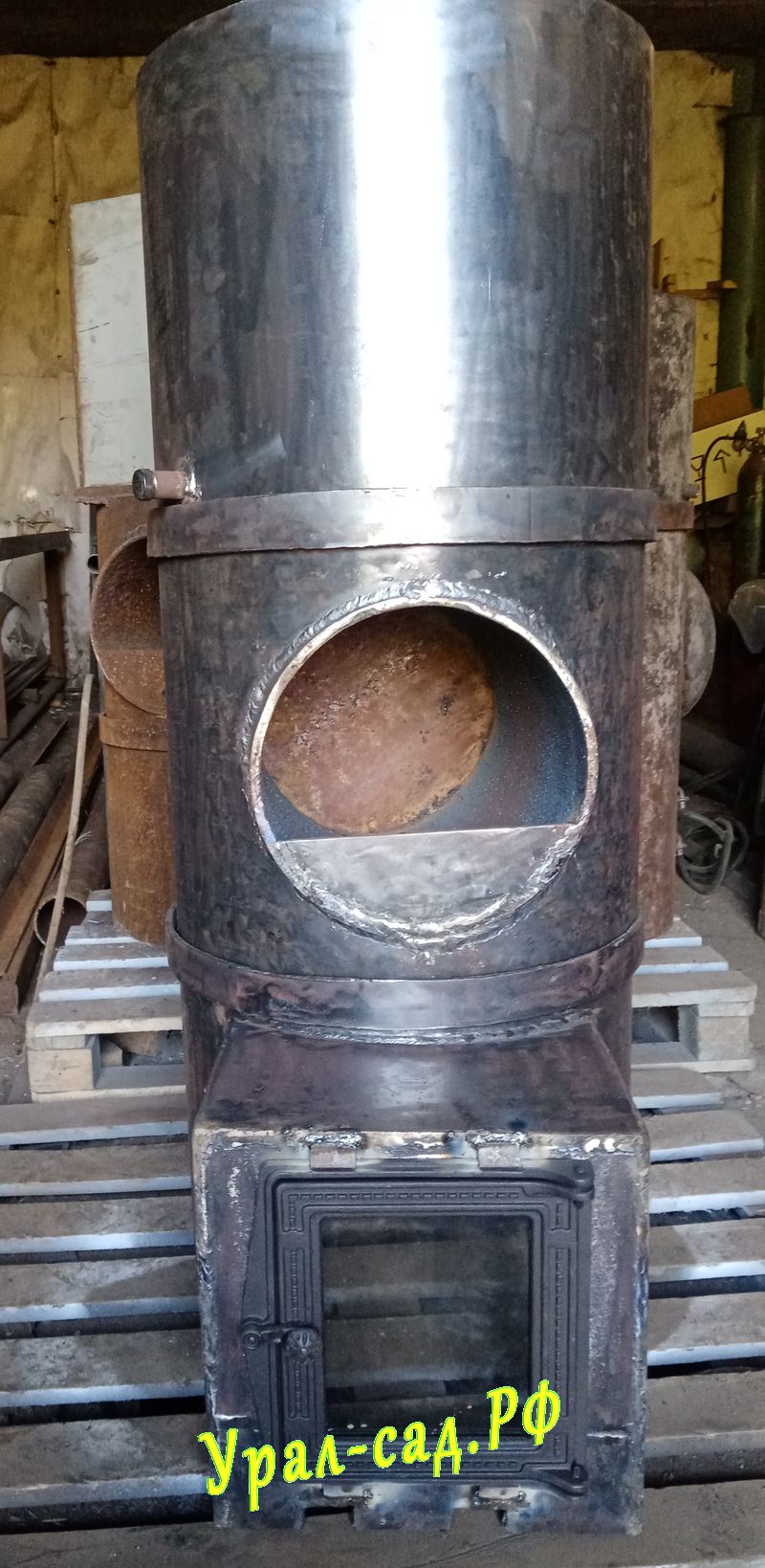 печь для бани Огонёк со стелянной дверкой